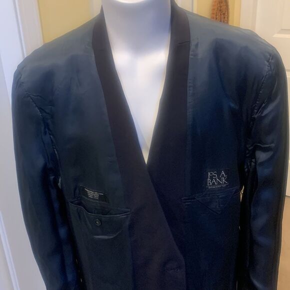 Jos A Bank - Picture 5 of 8